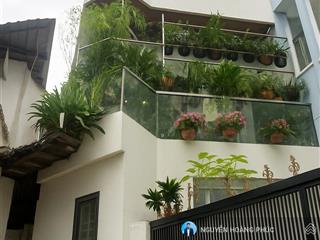 Bán nhà hẻm đẹp, đường nguyễn chí thanh quận 10, dt4.2x10m, kc 4 tầng, giá chỉ 6.76 tỷ