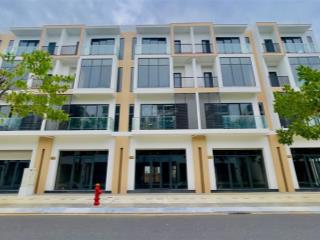 Shophouse 120m2 full giá 5,9 tỷ.  0961 575 ***