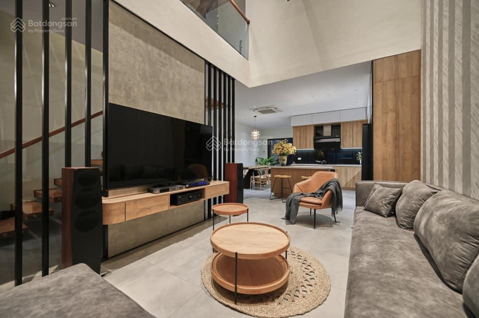Bán gấp 19,5 tỷ nhà phố 8 tầng vườn đào, bãi cháy trung tâm sunworld hạ long,  0914 043 ***