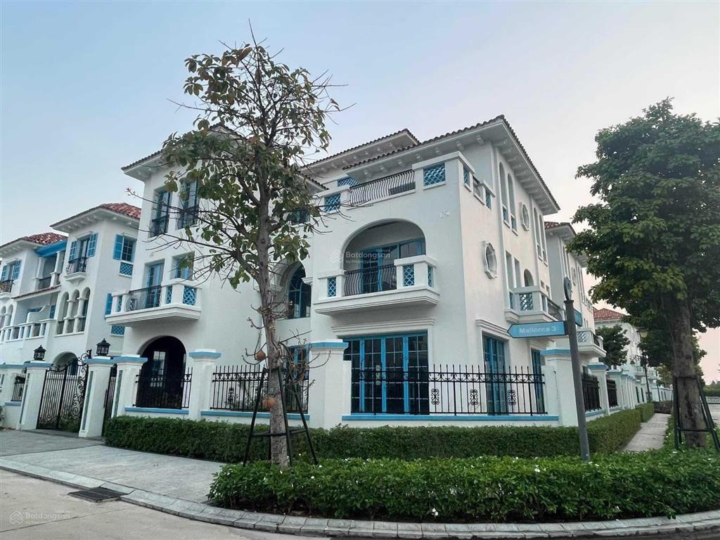 Làm ăn lỗ vốn bán giá 16 tỉ 215m2 mặt biển sun feria bãi cháy hạ long,  0914 043 ***