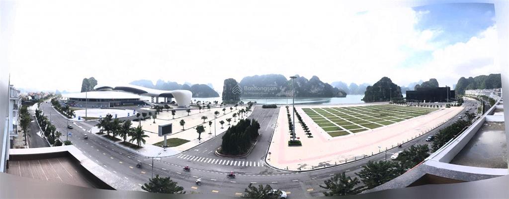 Bán lỗ monbay căn góc thông sát góc mặt quảng trường view biển hạ long giá 29 tỷ,  0914 043 ***