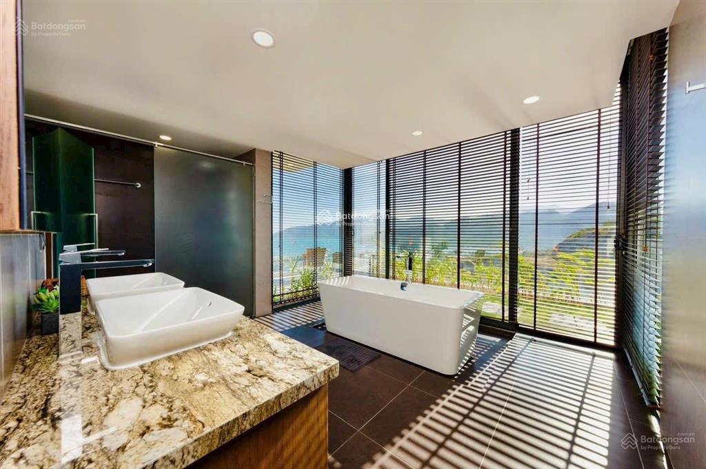 Hết mùa du lịch bán biệt thự vip tuần châu hạ long 500m2 dòng tiền 2 tỉ  0914 043 ***