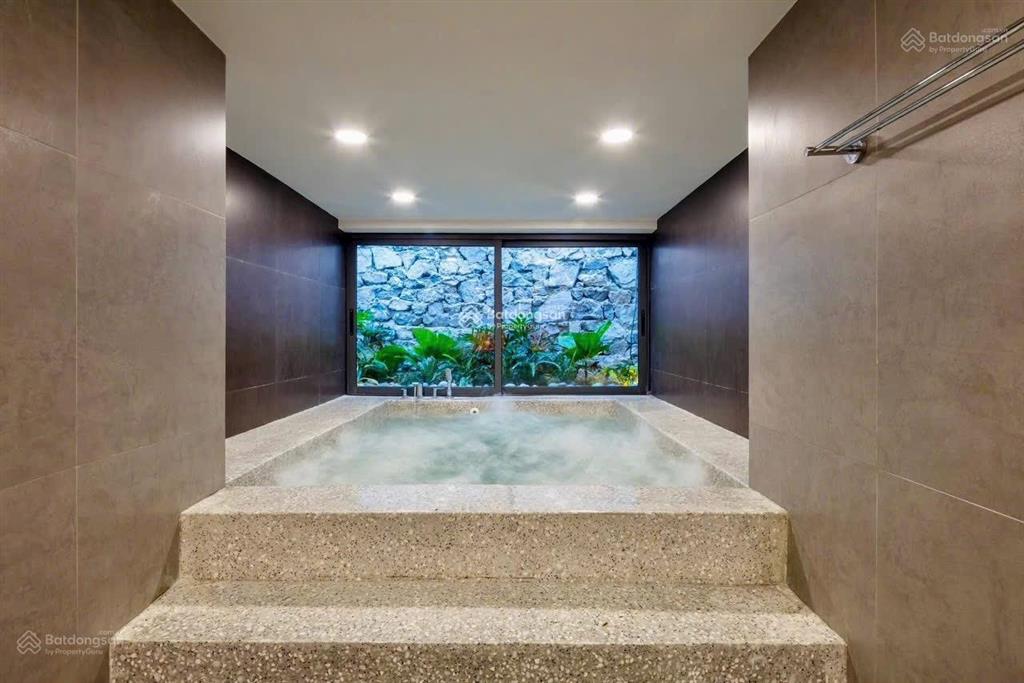 Hết mùa du lịch bán biệt thự vip tuần châu hạ long 500m2 dòng tiền 2 tỉ  0914 043 ***