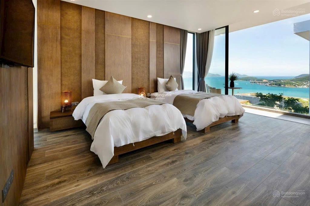 Hết mùa du lịch bán biệt thự vip tuần châu hạ long 500m2 dòng tiền 2 tỉ  0914 043 ***