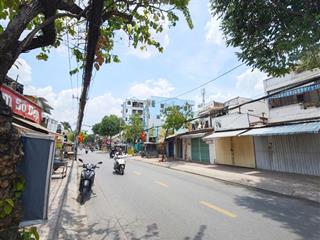 Mặt tiền kinh doanh  đường 10m  nở hậu  gần chợ, trường học.