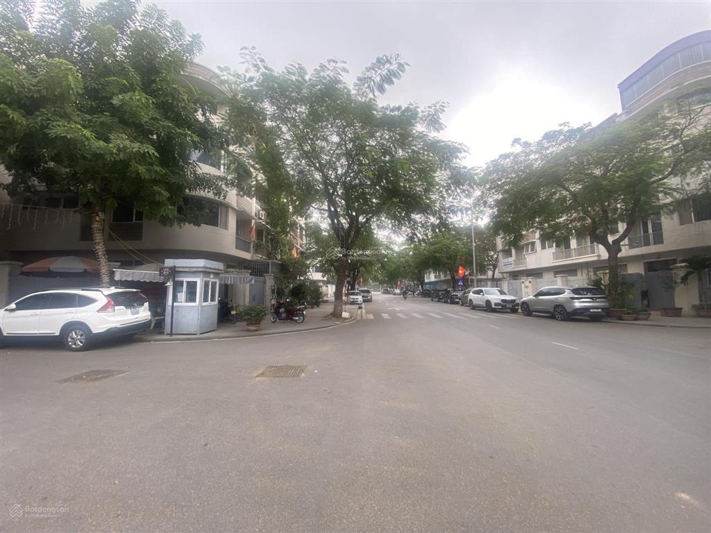 Lô góc liền kề an hưng 140,5m2, mặt đường 23,5m thông lê quang đạo và tố hữu. giá đầu tư