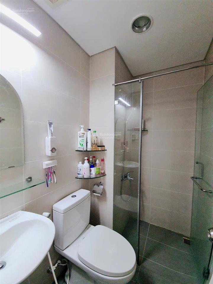 Cần cho thuê căn hô luxcity quận 7, 73m2, 2pn, 2wc. gía siêu rẻ
