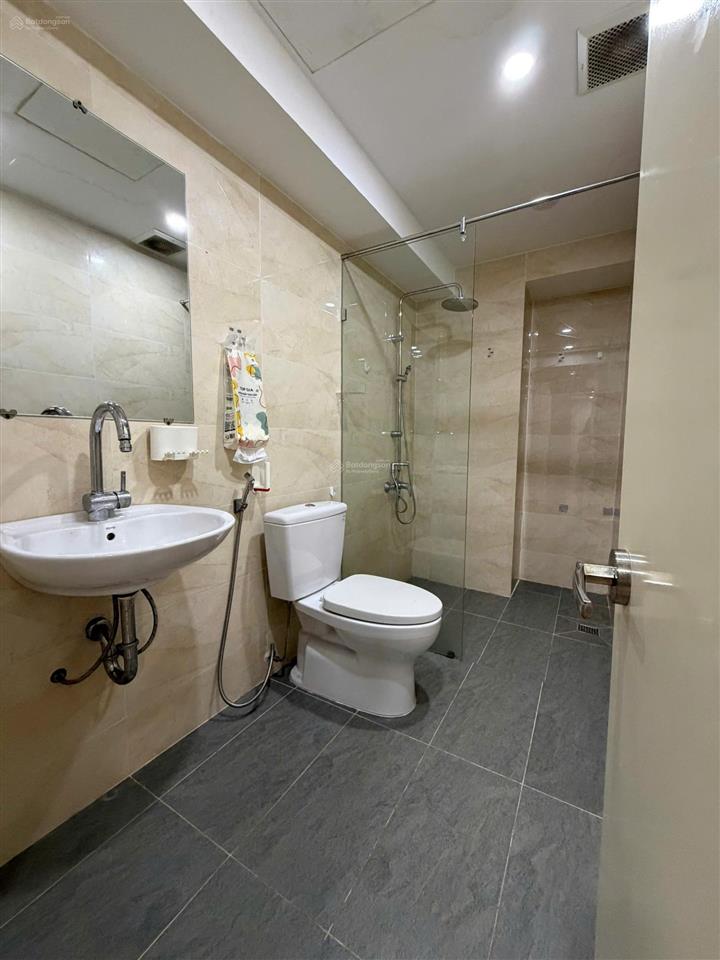 Chính chủ cần bán căn hộ cosmo quận 7.78m2pn2wc