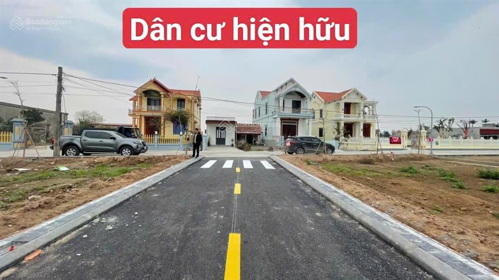 Đất như hình! giá rẻ 1,3 tỷ lô đất hướng nam đối diện quảng trường biển phố đi bộ
