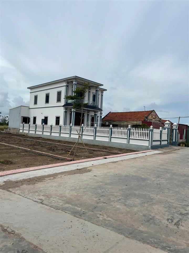 Gia đình có việc bán rẻ lô đất full thổ cư view biển  bãi tắm  giá cực rẻ chỉ 1,3 tỷ mua đứt