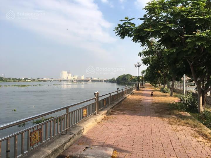Cho thuê đất trống mặt tiền sông đường nguyễn văn hưởng, quận 2, diện tích 32x48m, giá 250 triệu