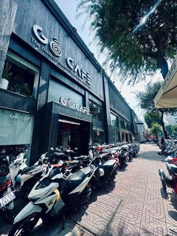 Cho thuê nhà góc 2 mặt tiền sư vạn hạnh, p.13, q.10 diện tích 30x12m trệt 1 lầu giá 161tr