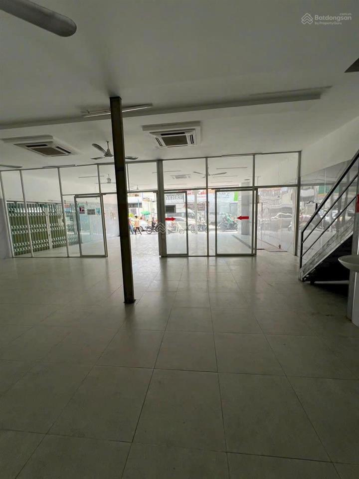 Cho thuê nhà mt phan đình phùng, p.1, quận phú nhuận diện tích 10x16m trệt 1 lửng giá 125tr