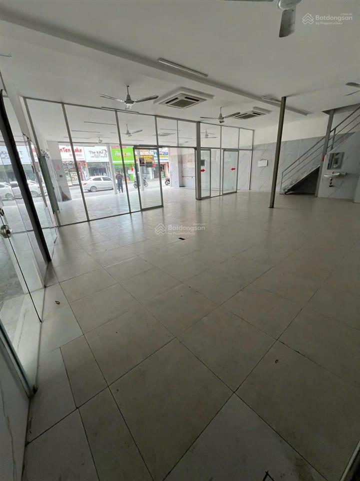 Cho thuê nhà mt phan đình phùng, p.1, quận phú nhuận diện tích 10x16m trệt 1 lửng giá 125tr