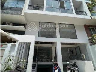 Cho thuê tòa nhà nguyễn ngọc phương phường 19 quận bình thạnh 144m2 hầm trệt lửng 3 lầu giá 130tr