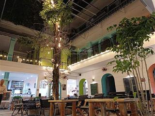 Cho thuê nhà mt hồ biểu chánh, p.11, quận phú nhuận dt 22x16m trệt 2 lầu sân thượng giá 150tr