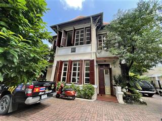 Cho thuê góc 2mt 215 võ thị sáu, p.võ thị sáu, quận 3, dt 25x35m, kết cấu trệt 1 lầu, giá 490tr