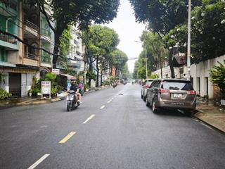Bán nhà đôi 8mx13m,đường 12m trung tâm quận 6