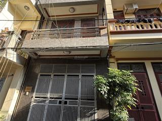 Nhà ngô quyền hà đông ô tô đỗ cửa