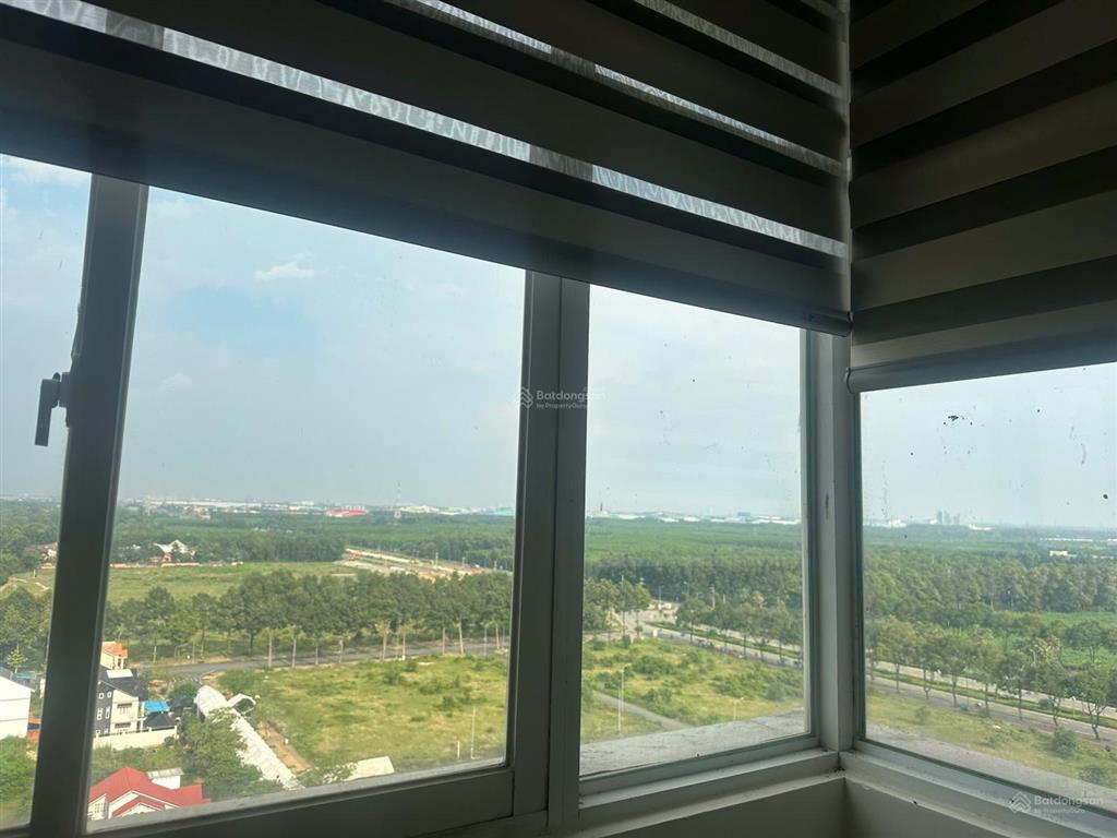 Bán căn góc 2pn 69,23m2 có nội thất, sổ hồng riêng tại chung cư terra nhơn trạch
