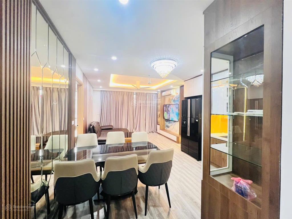 Bán ch 93,3m2 3m2 3n 2w giá 9.3 tỷ toà thống nhất complex nguyễn tuân thanh xuân, full nt