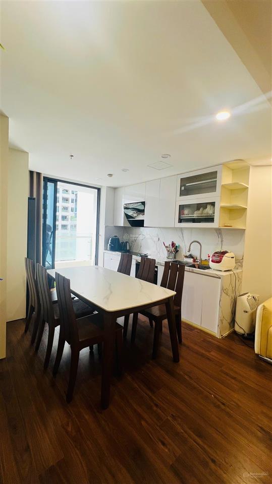 Bán ch 146m2, 3n2w giá 11 tỷ toà b 275 nguyễn trãi full nt căn góc bc đn  tn