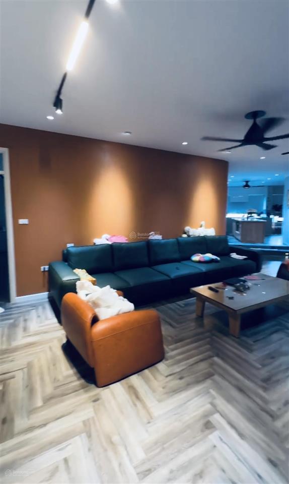Penhouse hoàng đạo thuý 274m 5n5w giá 26.3 tỷ full nt phường yên hoà cầu giấy