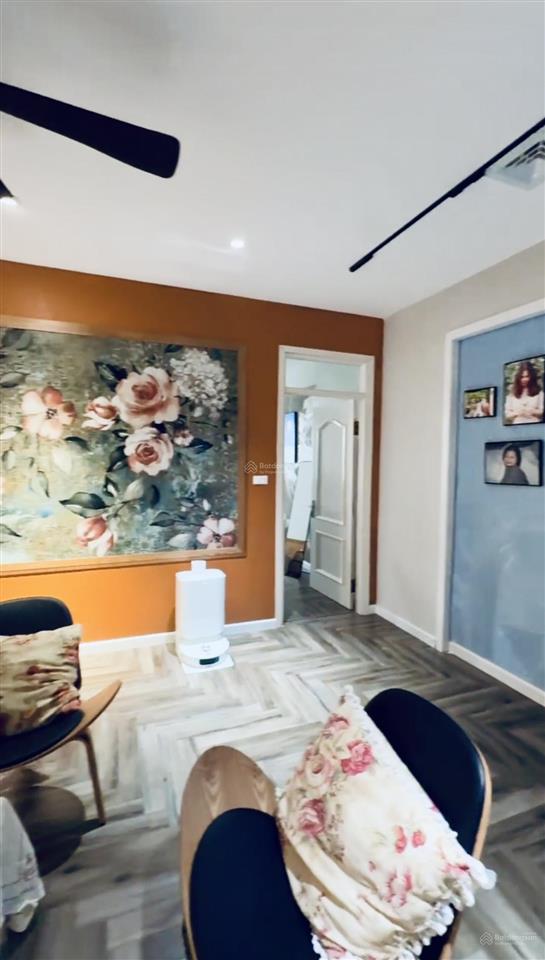 Penhouse hoàng đạo thuý 274m 5n5w giá 26.3 tỷ full nt phường yên hoà cầu giấy