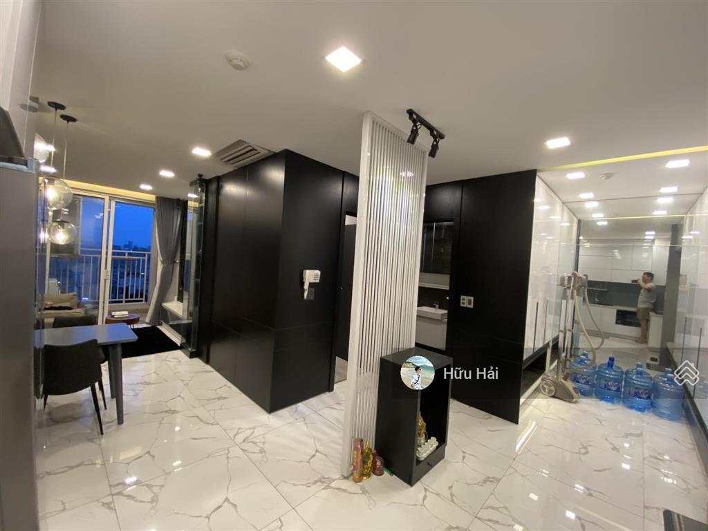 Cho thuê 2pn giá tốt chỉ 15 triệu tại the botanica, dt 57m², tầng cao view đẹp