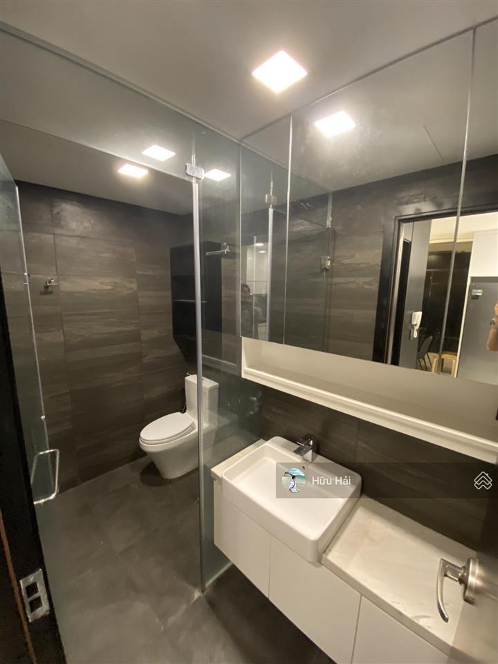 Cho thuê 2pn giá tốt chỉ 15 triệu tại the botanica, dt 57m², tầng cao view đẹp