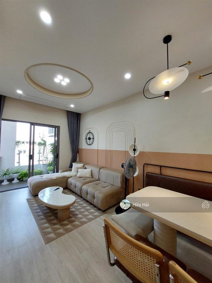 Bán căn 3pn 104m2 giá chỉ 8.1 tỷ tại golden mansion  nhà đẹp  khu sân bay