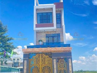 Bán lô góc 2 mặt tiền trung tâm phố đà ngay công ty giày da 9000 công nhân.