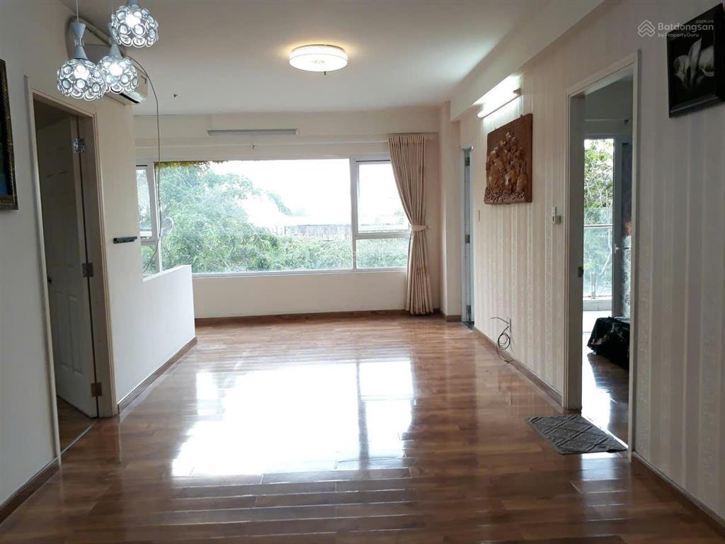 Căn hộ 82m2 thiết kế 2+1 phòng ngủ 2 nhà vệ sinh. căn góc view đông nam nhìn sông mát mẻ giá 4,7 tỷ