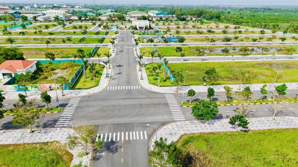 Lô đất suất nội bộ giai đoạn 1 the solia, lương hòa, bến lức, long an. giá 2,2 tỷ, 90m2 vị trí đẹp