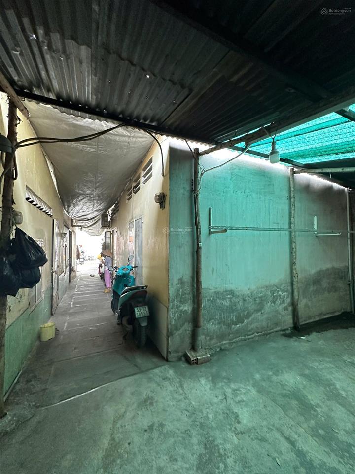 Bán đất kèm nhà diện tích 318m2 kèm nhà và 6 phòng trọ. đường tân thuận tây quận 7. giá 20,765 tỷ