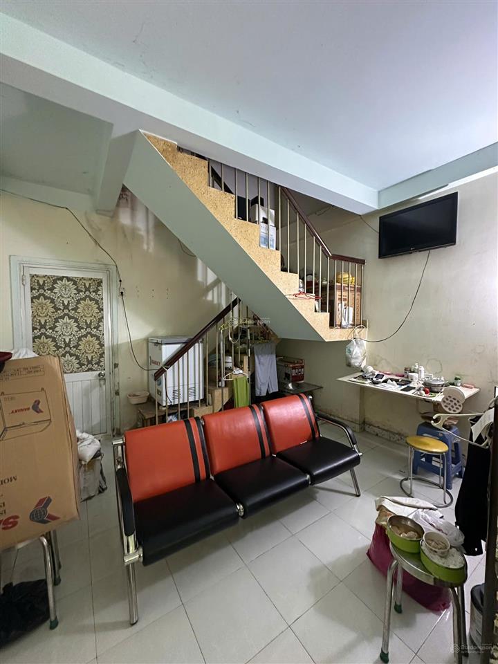 Bán đất kèm nhà diện tích 318m2 kèm nhà và 6 phòng trọ. đường tân thuận tây quận 7. giá 20,765 tỷ