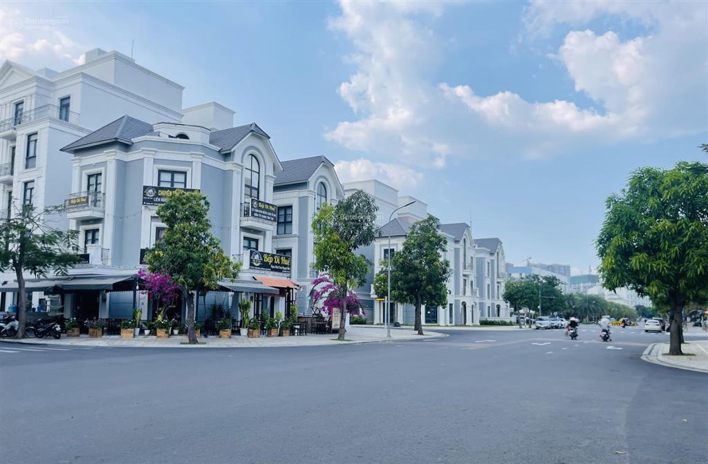 Bán nhà phố vinhomes grand park sổ hồng giáp sông đồng nai, dt 84m2 xây dựng 5 tầng giá 15 tỷ
