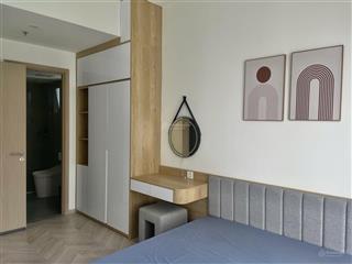 Cần bán 3pn masteri tầng trung view hồ bơi và công viên, hướng nam, dt 100m2 có nội thất giá 6,8 tỷ