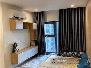 Bán căn studio full nội thất, dt 30m2, đang có hđ thuê, sổ đỏ giá 1,56 tỷ công chứng trong ngày