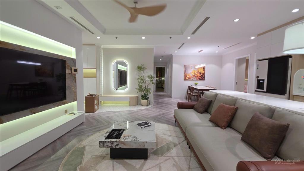 Bán 4pn landmark dt 159m2, full nội thất view sông và lm81, giá 23,6 tỷ bao sổ công chứng ngay