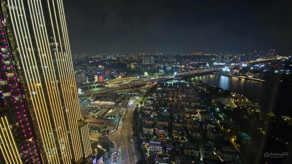 Bán 4pn landmark dt 159m2, full nội thất view sông và lm81, giá 23,6 tỷ bao sổ công chứng ngay