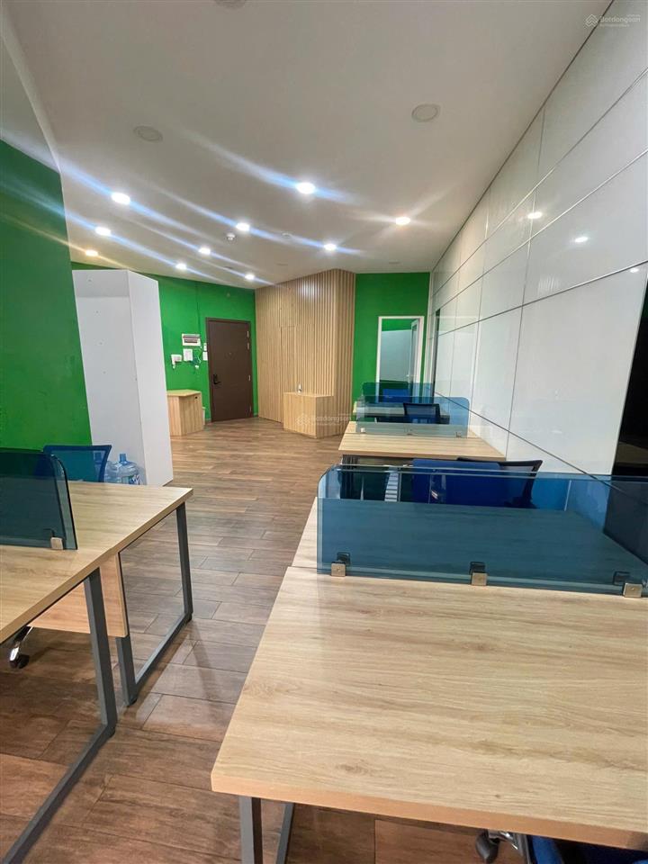 Cho thuê văn phòng diện tích lớn 62m2 giá thuê 15 triệu/ tháng