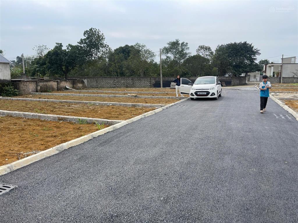 Bán lô đất liền kề tại nhuận trạch bám đường nhựa, giá nhỉnh 1 tỷ/ lô