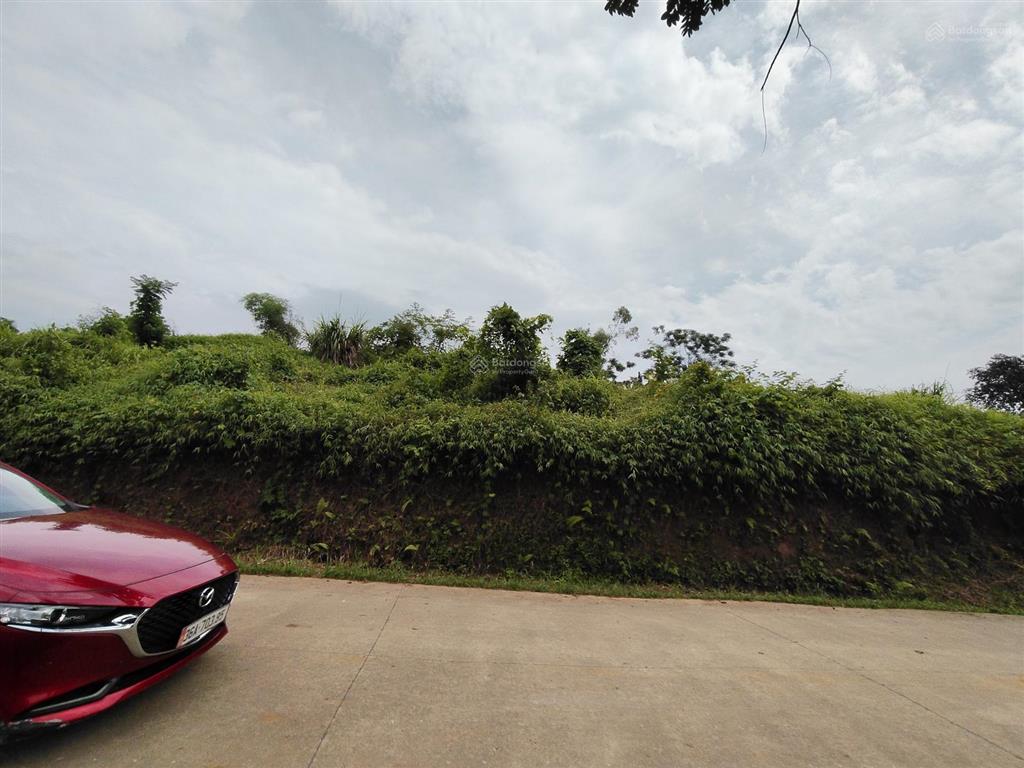 Cần bán ~2500m2 đất nghỉ dưỡng thị trấn lương sơn bán mặt đường ô tô tránh giá 4,x tr/m