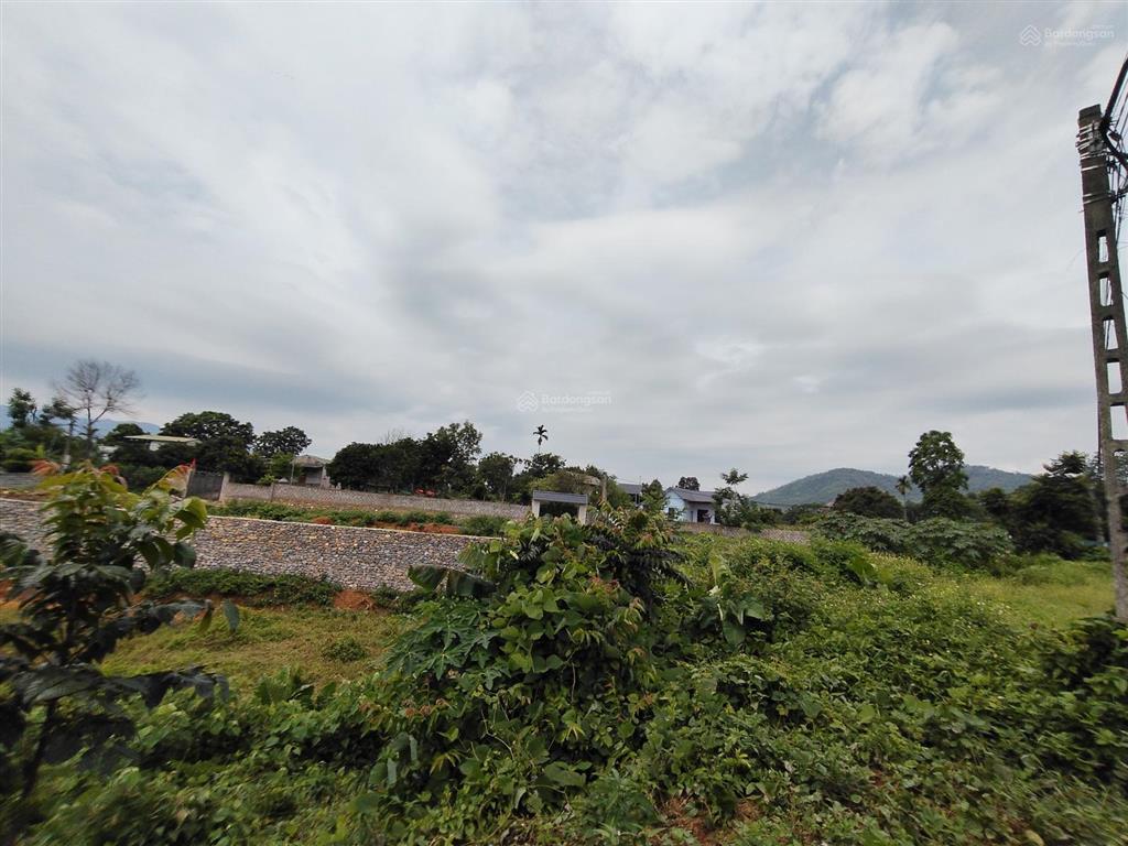 Cần bán ~2500m2 đất nghỉ dưỡng thị trấn lương sơn bán mặt đường ô tô tránh giá 4,x tr/m