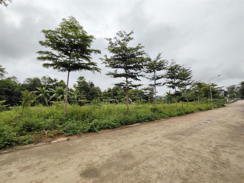 Bán lô đất hai mặt đường rộng 5602m2 tại nhuận trạch, đầu tư phân lô cực đẹp
