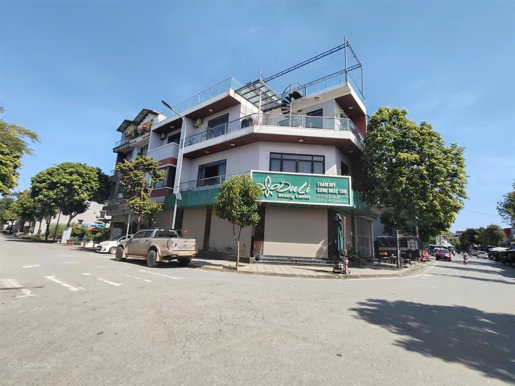 Cần bán lô liền kề đối diện công viên cây xanh tại chợ huyện lương sơn, giá 3.x tỷ