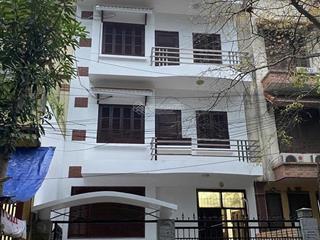 Cho thuê nhà phạm hùng  mỹ đình. dt 100m2, 5 tầng, đủ điều hòa. ô tô tránh đỗ. kinh doanh + vp