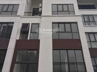 Cho thuê nhà lk nguyễn văn lộc  mỗ lao. dt 150m2, 5 tầng, thang máy, điều hòa. khu cao cấp