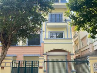 Cho thuê biệt thự vũ trọng khánh  mỗ lao. dt 150m2, 4 tầng, đủ điều hòa, 5 ô tô đỗ quanh nhà